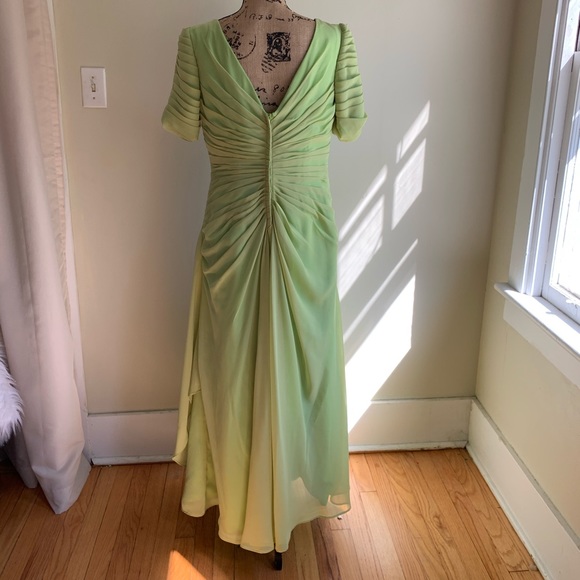 Light In The Box green gown dress size 14W - Picture 3 of 15
